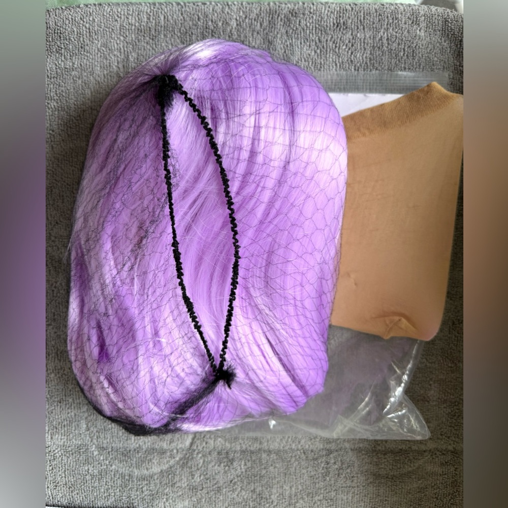 Light Purple Wig Women’s Fashion Hair Halloween/ Costume Party/ Play New in Bag - Picture 4 of 5